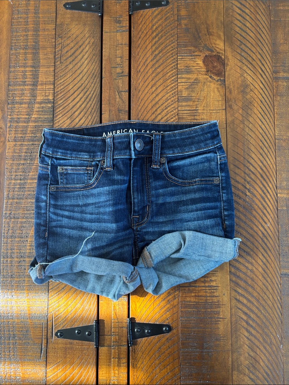 American Eagle Indigo Hi-Rise Shortie Denim 00
